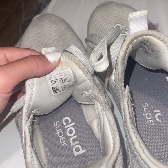 Addidas shoes - Picture 4 of 5